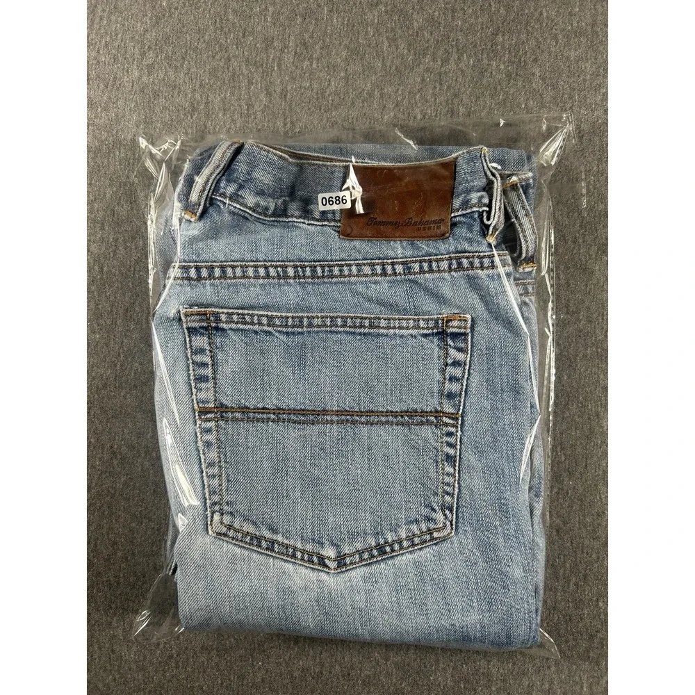 Tommy Bahama Classic Fit Light Wash‎ Denim Jeans 35x32